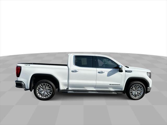 Photo of 2022 Summit White GMC Sierra 1500