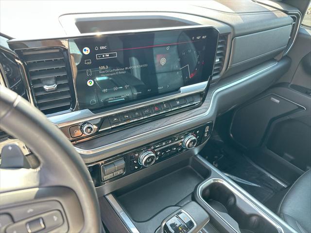 Photo of 2022 Summit White GMC Sierra 1500