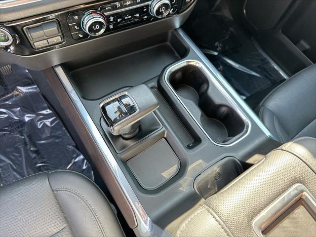 Photo of 2022 Summit White GMC Sierra 1500
