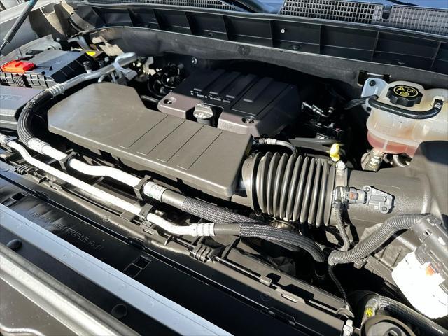 Photo of 2022 Summit White GMC Sierra 1500