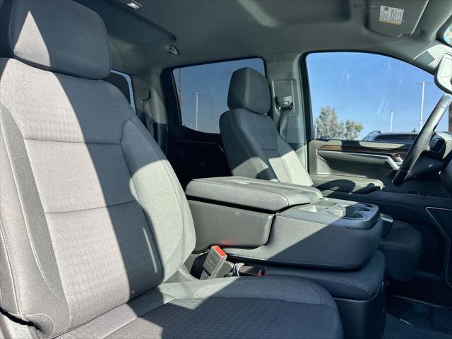 Photo of 2022 Summit White GMC Sierra 1500