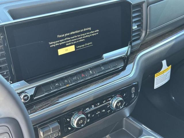 Photo of 2025 Summit White GMC Sierra 1500
