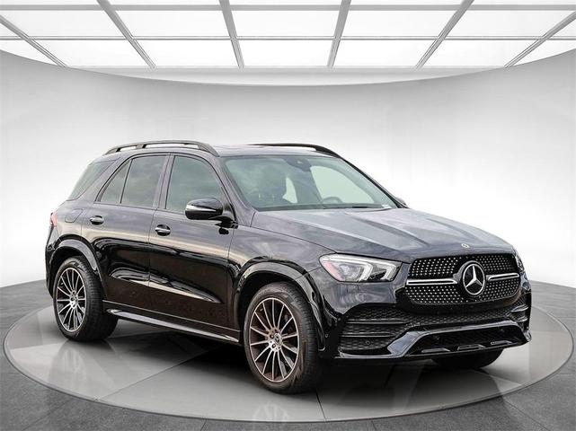 Photo of 2021 Polar White Mercedes-Benz GLE 350