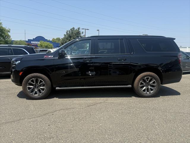 Photo of 2023 Black Chevrolet Suburban