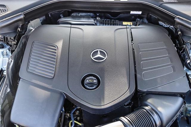 Photo of 2025 Silver Metallic Mercedes-Benz GLC 350e