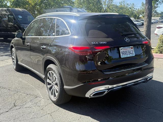 Photo of 2025 Black Mercedes-Benz GLC 300