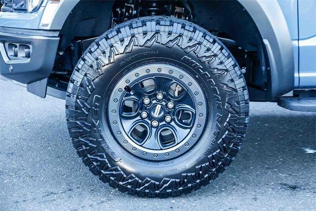 Photo of 2023 AZURE GRAY METALLIC TRICOAT Ford F-150