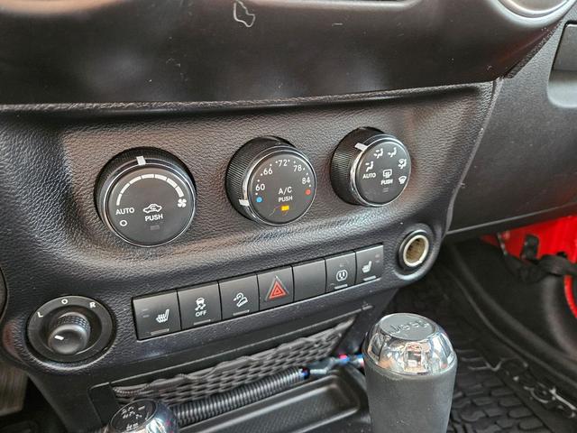 Photo of 2014 Flame Red Clearcoat Jeep Wrangler Unlimited