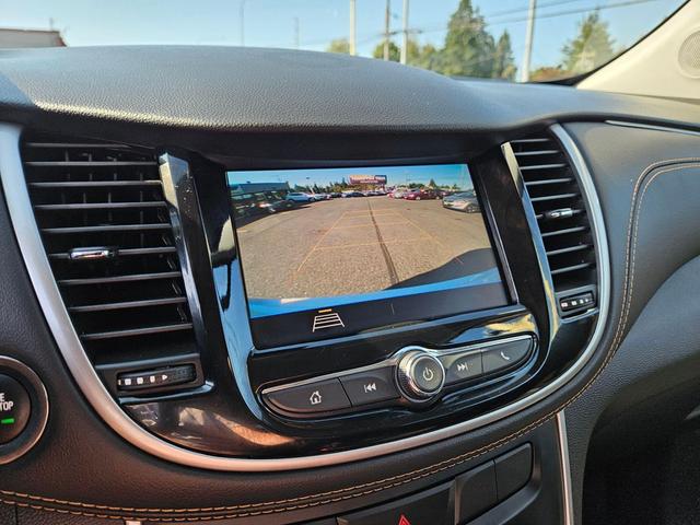 Photo of 2021 Iridescent Pearl Tricoat Chevrolet Trax
