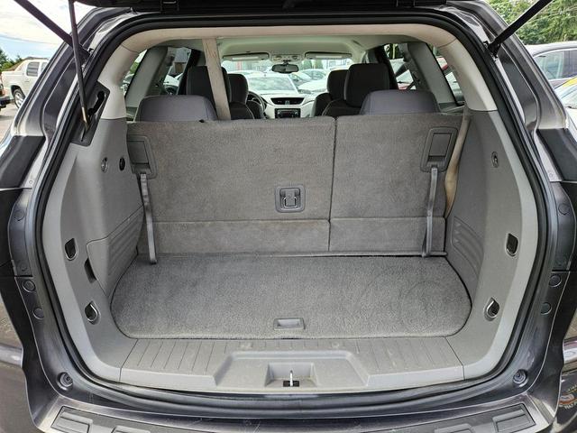 Photo of 2015 Tungsten Metallic Chevrolet Traverse