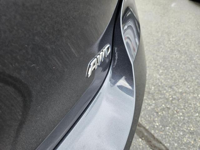 Photo of 2009 Magnetic Gray Metallic Toyota Venza