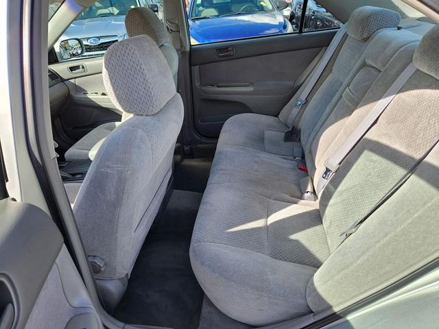 Photo of 2003 Lunar Mist Metallic Toyota Camry