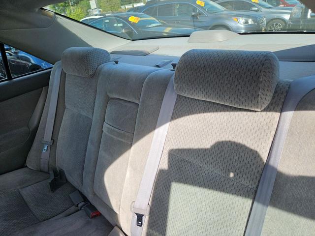 Photo of 2003 Lunar Mist Metallic Toyota Camry