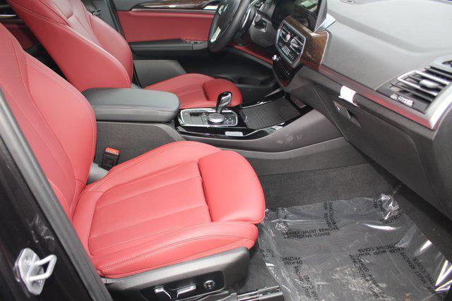 Photo of 2024 Dark Graphite Metallic BMW X3