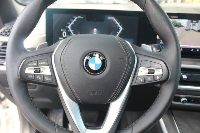Photo of 2024 Mineral White Metallic BMW X5