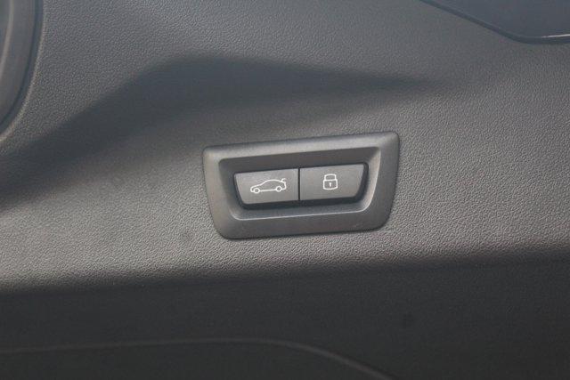 Photo of 2024 Black Sapphire Metallic BMW X7