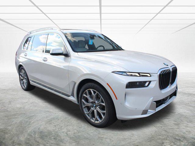 Photo of 2026 Mineral White Metallic BMW X7