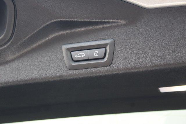 Photo of 2026 Skyscraper Grey Metallic BMW X5 PHEV