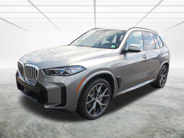 Photo of 2026 Skyscraper Grey Metallic BMW X5 PHEV