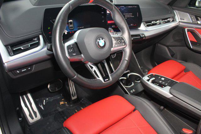 Photo of 2024 Mineral White Metallic BMW X1