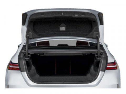Photo of 2025 Alpine White BMW i5