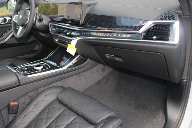 Photo of 2026 Brooklyn Grey Metallic BMW X7