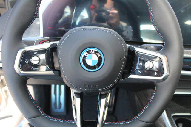 Photo of 2024 Oxide Grey Metallic BMW i7