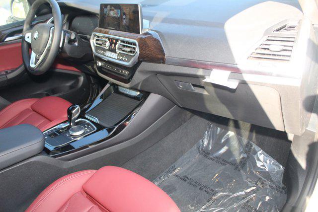 Photo of 2024 Alpine White BMW X3