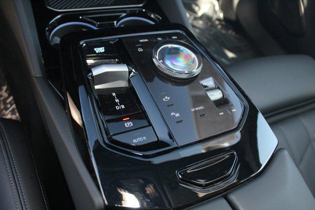 Photo of 2025 Oxide Grey Metallic BMW i5