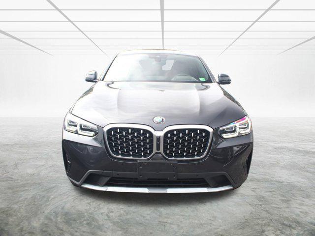 Photo of 2024 Dark Graphite Metallic BMW X4