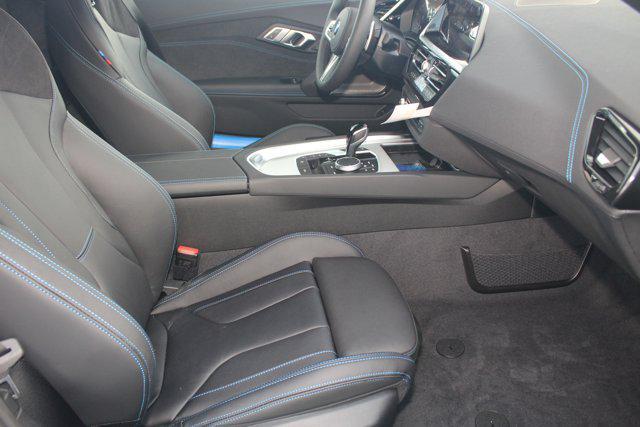 Photo of 2026 Frozen Grey II Metallic BMW Z4