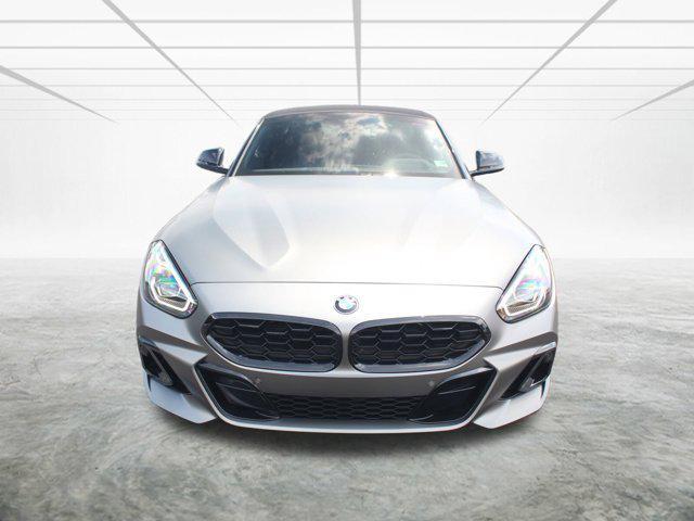 Photo of 2026 Frozen Grey II Metallic BMW Z4