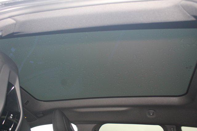 Photo of 2025 Black Sapphire Metallic BMW iX