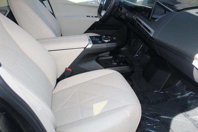 Photo of 2024 Storm Bay Metallic BMW iX