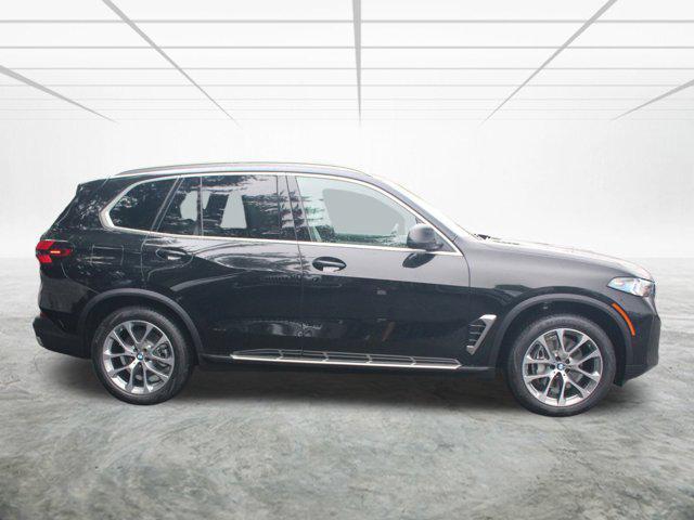 Photo of 2026 Black Sapphire Metallic BMW X5