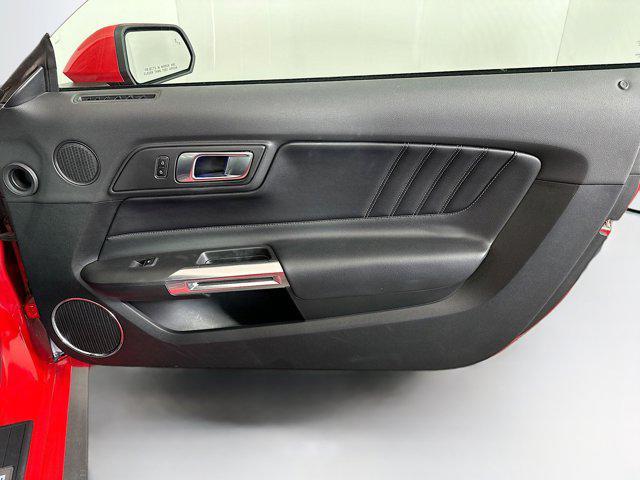 Photo of 2023 Race Red Ford Mustang