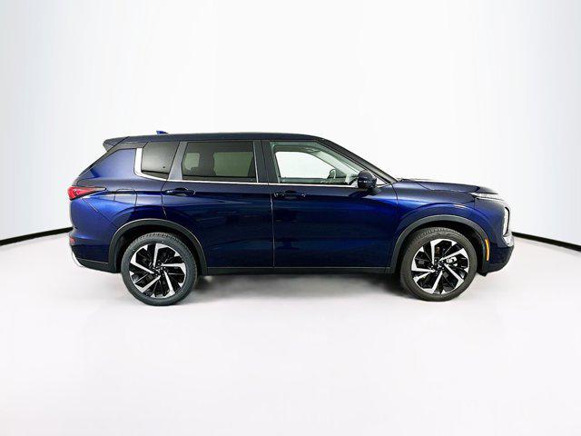 Photo of 2024 Cosmic Blue Metallic Mitsubishi Outlander