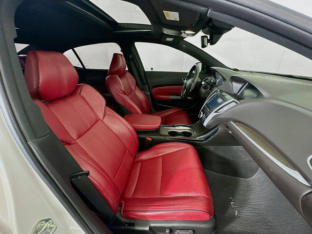 Photo of 2019 Platinum White Pearl Acura TLX