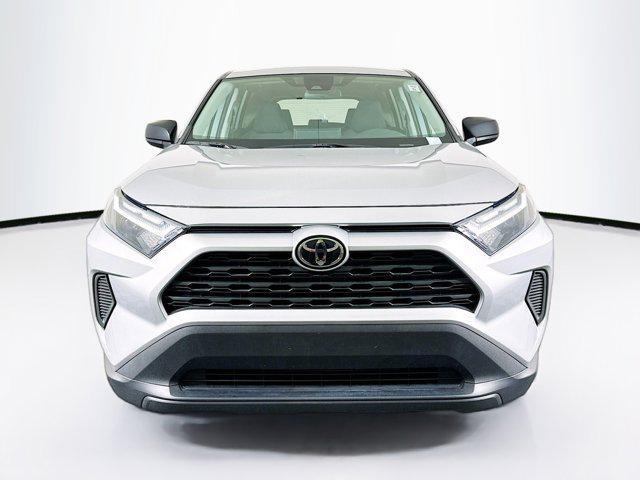 Photo of 2024 Silver Sky Metallic Toyota RAV4