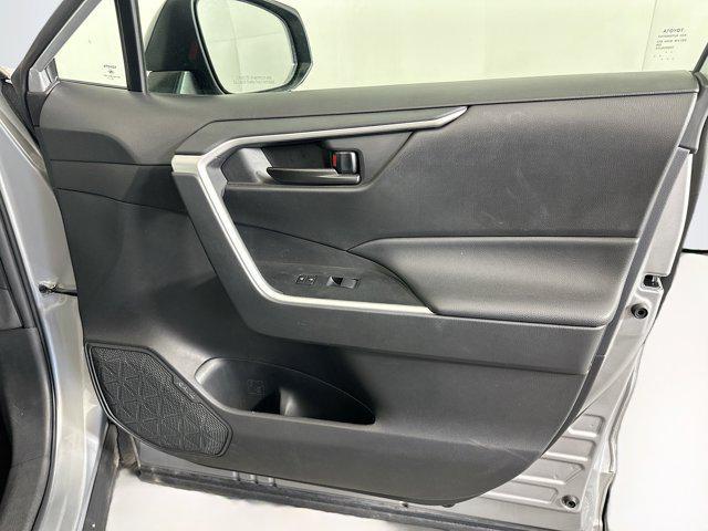 Photo of 2024 Silver Sky Metallic Toyota RAV4