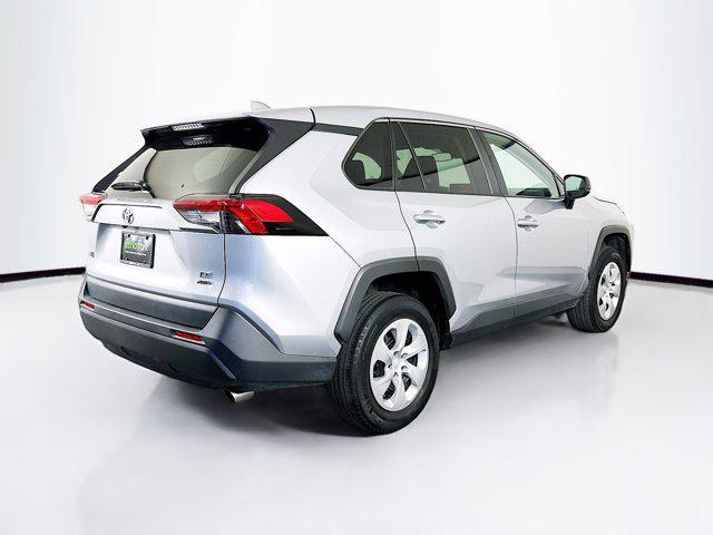 Photo of 2024 Silver Sky Metallic Toyota RAV4