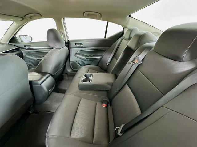 Photo of 2022 Brilliant Silver Metallic Nissan Altima