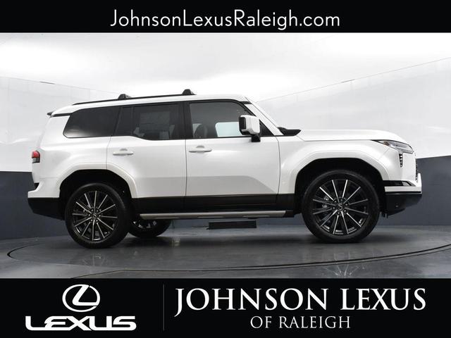 Photo of 2025 Eminent White Pearl Lexus GX 550