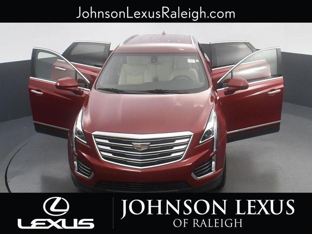 Photo of 2019 Red Horizon Tintcoat Cadillac XT5