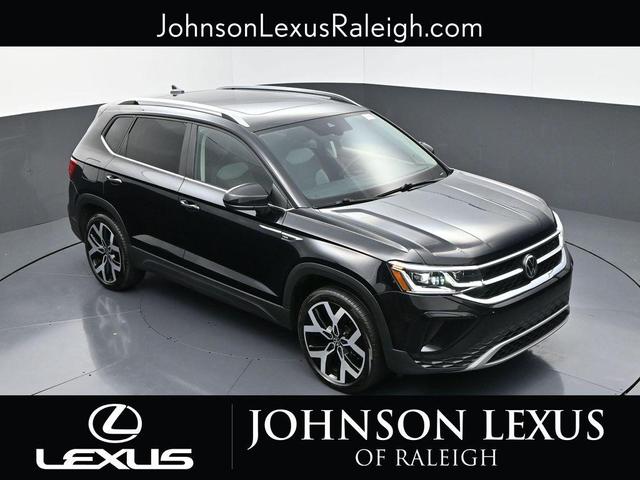 Photo of 2023 Deep Black Volkswagen Taos