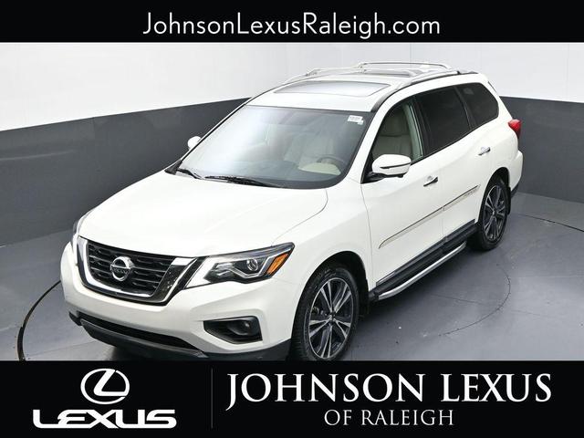 Photo of 2019 Pearl White Tricoat Nissan Pathfinder