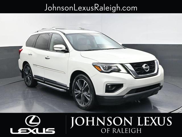 Photo of 2019 Pearl White Tricoat Nissan Pathfinder