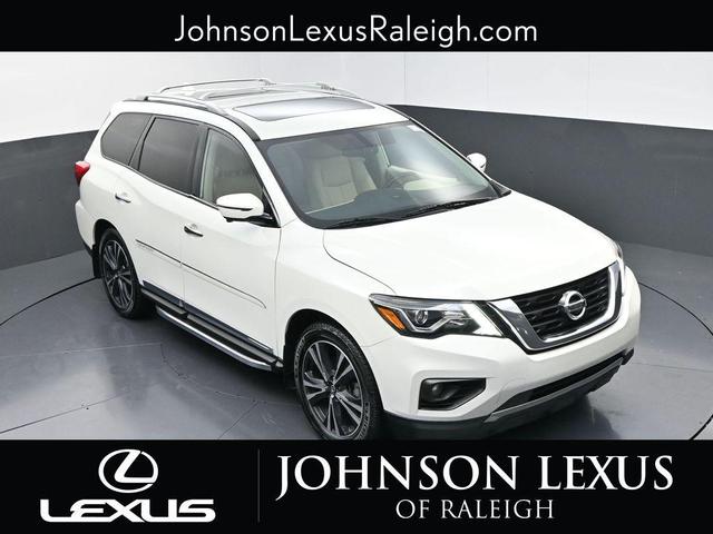 Photo of 2019 Pearl White Tricoat Nissan Pathfinder
