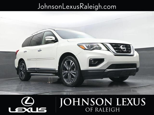 Photo of 2019 Pearl White Tricoat Nissan Pathfinder