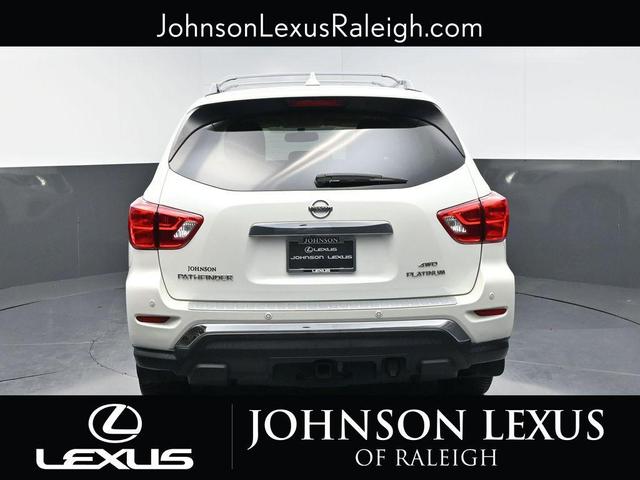 Photo of 2019 Pearl White Tricoat Nissan Pathfinder